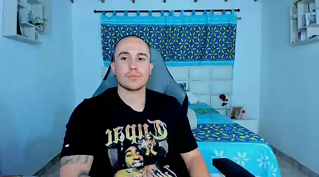 Snapshot of juan__jimenez chatting on 01-25-25, 04:13 juan jimenez online show from 01-25-25, 04:13