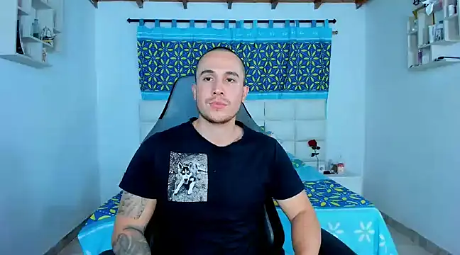 Snapshot of juan__jimenez chatting on 01-29-25, 04:36 juan jimenez online show from 01-29-25, 04:36