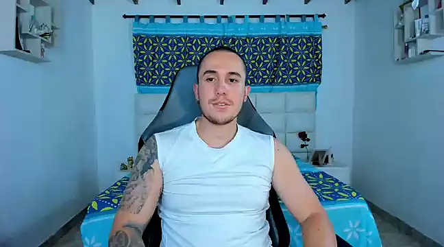 Snapshot of juan__jimenez chatting on 02-04-25, 01:45 juan jimenez online show from 02-04-25, 01:45