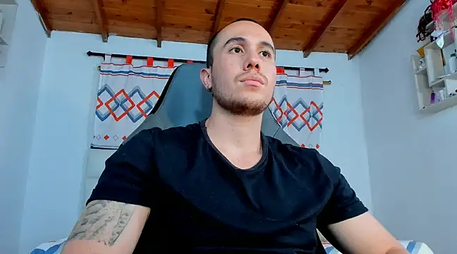 Snapshot of juan__jimenez chatting on 03-18-25, 09:32 juan jimenez online show from 03-18-25, 09:32