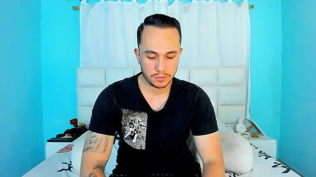 Snapshot of juan__jimenez chatting on 11-13-25, 12:31 juan jimenez online show from 11-13-25, 12:31