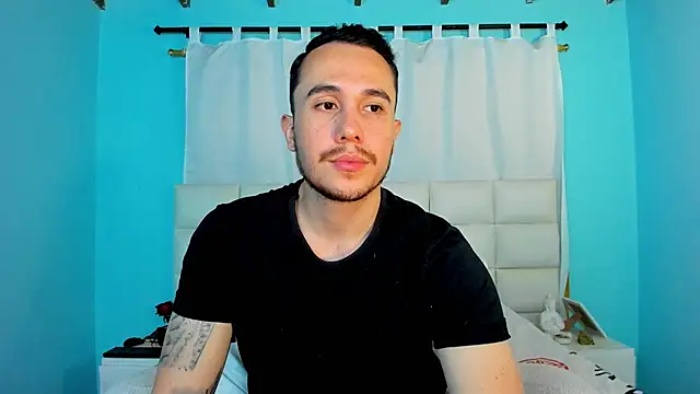 Snapshot of juan__jimenez chatting on 11-19-25, 11:49 juan jimenez online show from 11-19-25, 11:49