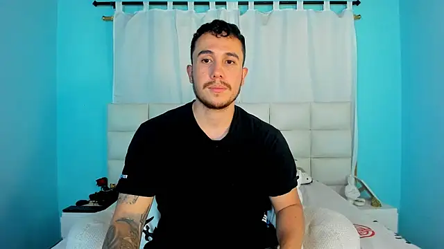 Snapshot of juan__jimenez chatting on 11-24-25, 11:15 juan jimenez online show from 11-24-25, 11:15