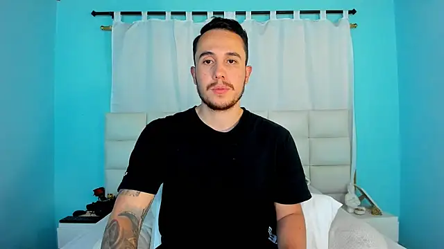 Snapshot of juan__jimenez chatting on 11-26-25, 10:11 juan jimenez online show from 11-26-25, 10:11