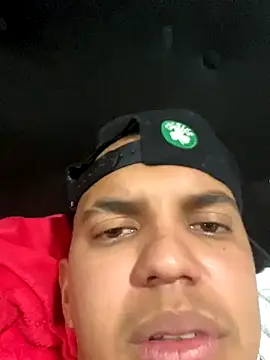 Snapshot of elperrys chatting on 11-01-25, 08:22 elperrys online show from 11-01-25, 08:22