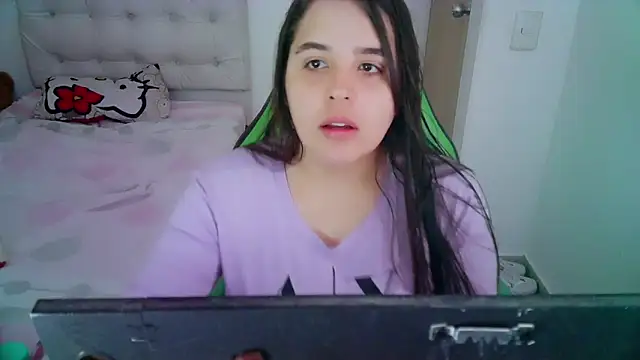  alicia z online show from 12-13-24, 05:32