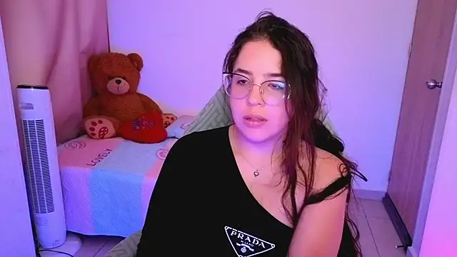  alicia z online show from 04-16-26, 09:39