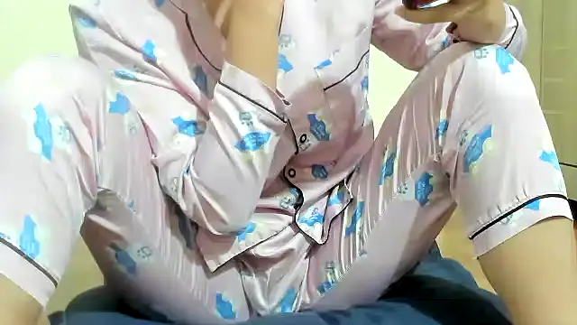 Snapshot of Beauty_Asian_Tina chatting on 02-28-25, 03:59 Beauty Asian Tina online show from 02-28-25, 03:59