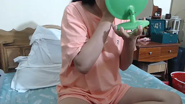 Snapshot of Beauty_Asian_Tina chatting on 09-20-25, 08:54 Beauty Asian Tina online show from 09-20-25, 08:54