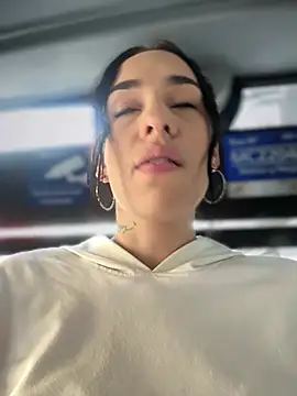   IRIS   online show from 01-07-25, 02:51