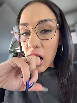   IRIS   online show from 09-16-25, 02:29