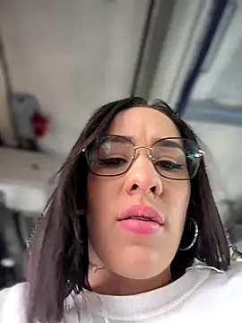   IRIS   online show from 09-19-25, 02:18