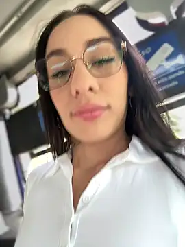   IRIS   online show from 10-21-25, 01:56