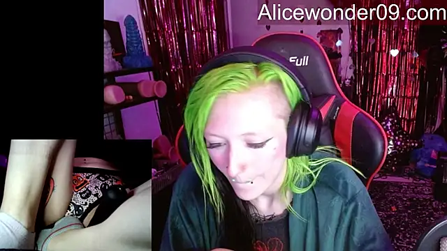 alicewonder09 online show from 01-13-26, 05:24