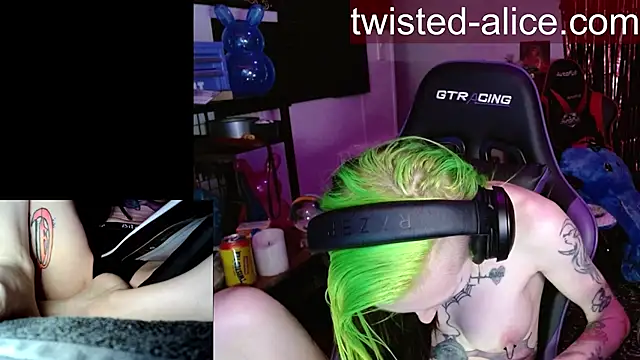 alicewonder09 online show from 04-24-26, 03:31