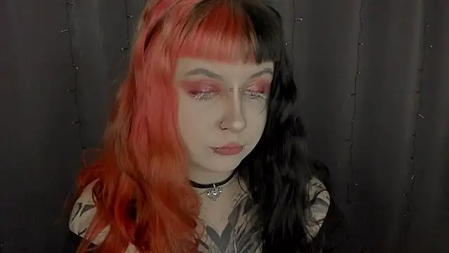 t0riayun0 online show from 02-20-26, 10:05