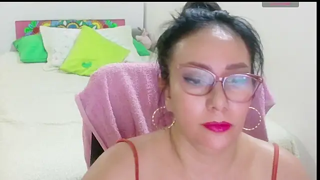 hottplay online show from 06-16-26, 04:20