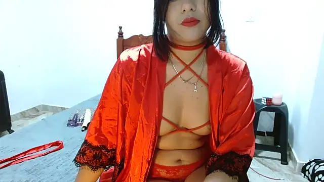 Snapshot of Amal_Hadid chatting on 03-20-25, 08:19 Amal Hadid online show from 03-20-25, 08:19