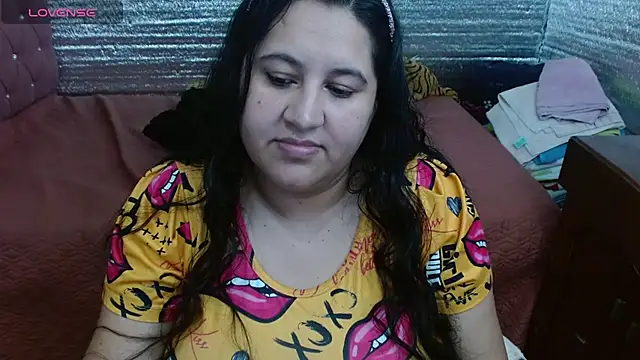 Snapshot of EMILY-NESSA chatting on 10-02-25, 03:19 EMILY-NESSA online show from 10-02-25, 03:19