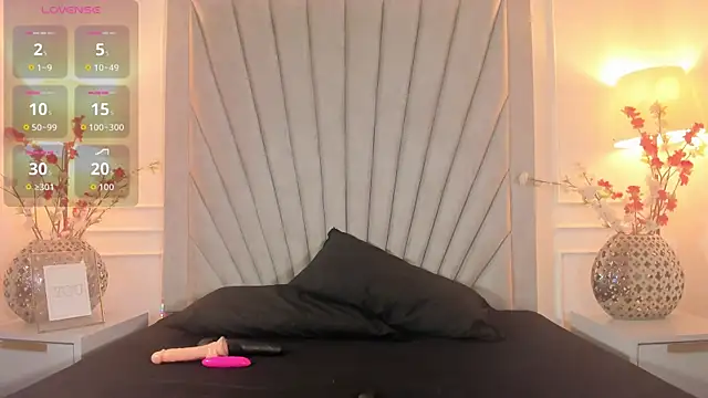 Evaa Martinez online show from 07-17-26, 12:34