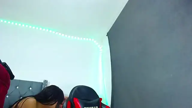 Snapshot of party_aass chatting on 01-24-25, 11:23 party aass online show from 01-24-25, 11:23