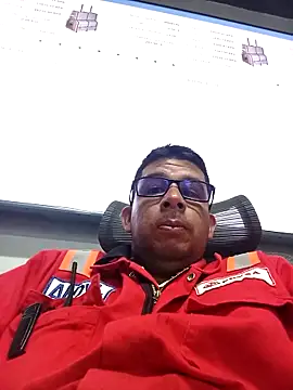 Snapshot of El-reyleon chatting on 03-25-26, 08:53 El-reyleon online show from 03-25-26, 08:53