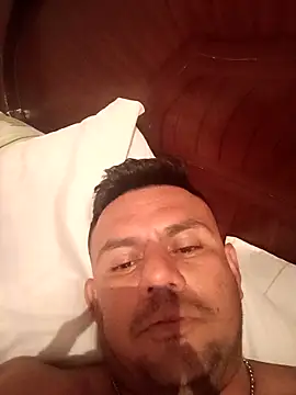 Snapshot of tati8718 chatting on 11-13-25, 05:56 tati8718 online show from 11-13-25, 05:56