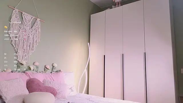 Rinas secret online show from 09-17-25, 06:48