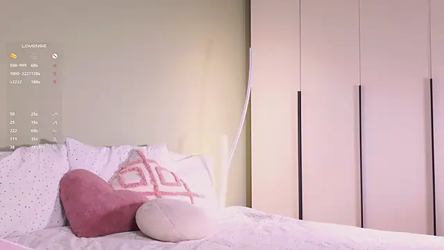 Rinas secret online show from 12-14-25, 06:30