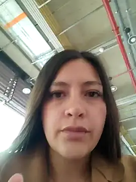 Snapshot of alana_69 chatting on 11-25-25, 10:10 alana 69 online show from 11-25-25, 10:10