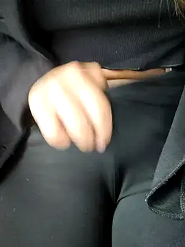 Snapshot of alana_69 chatting on 11-28-25, 09:17 alana 69 online show from 11-28-25, 09:17