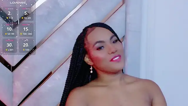 Snapshot of Sara_Boom chatting on 06-18-26, 08:13 Sara Boom online show from 06-18-26, 08:13
