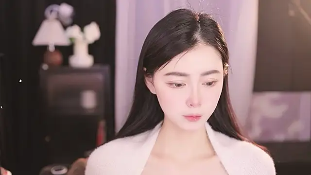Snapshot of Ocean--Lili chatting on 01-24-25, 02:08 Ocean--Lili online show from 01-24-25, 02:08