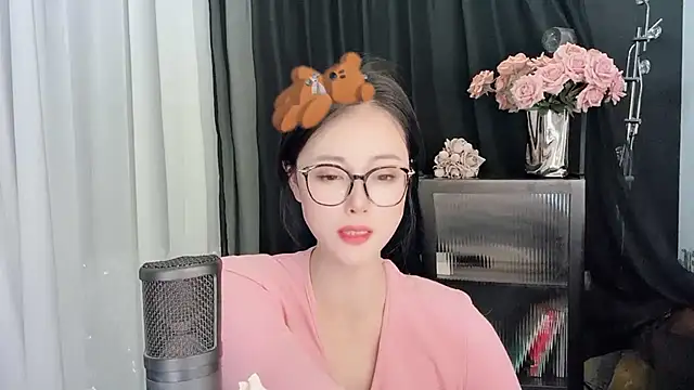 Snapshot of Ocean--Lili chatting on 03-16-25, 05:28 Ocean--Lili online show from 03-16-25, 05:28