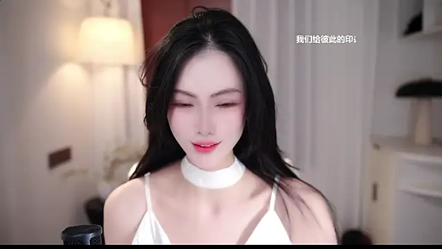 Snapshot of Ocean--Lili chatting on 09-15-25, 02:06 Ocean--Lili online show from 09-15-25, 02:06