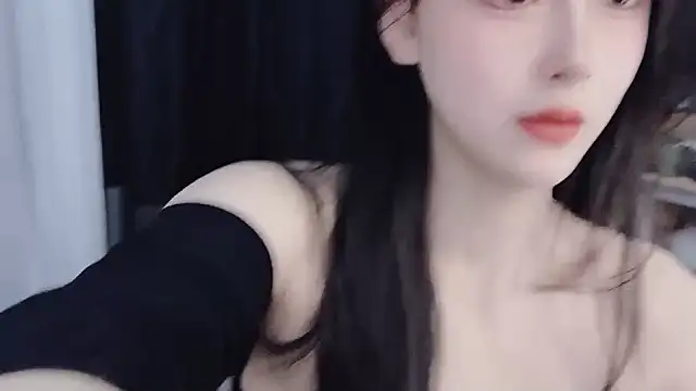Snapshot of Ocean--Lili chatting on 09-18-25, 02:41 Ocean--Lili online show from 09-18-25, 02:41