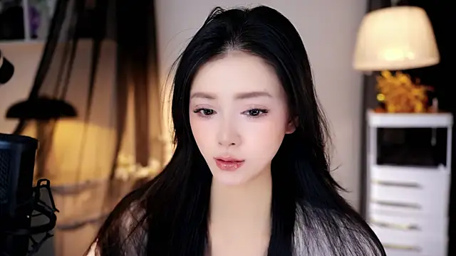 Ocean--Lili online show from 04-25-26, 02:14