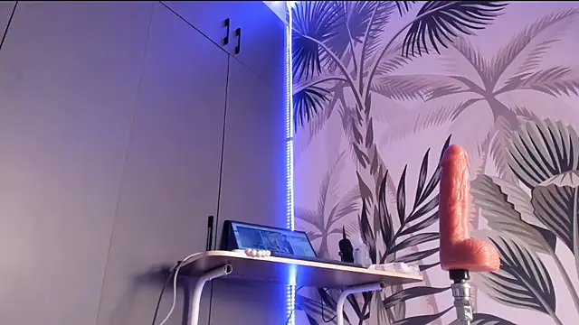 sugar-mirie online show from 09-12-25, 12:27