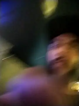 Snapshot of Pziko chatting on 12-20-25, 05:58 Pziko online show from 12-20-25, 05:58