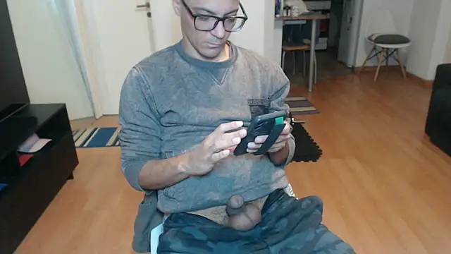 guachin hunk online show from 06-25-26, 05:07