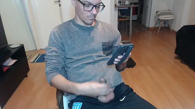 guachin hunk online show from 07-02-26, 04:18
