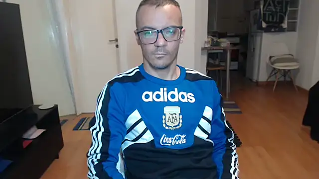 guachin hunk online show from 07-18-26, 11:30