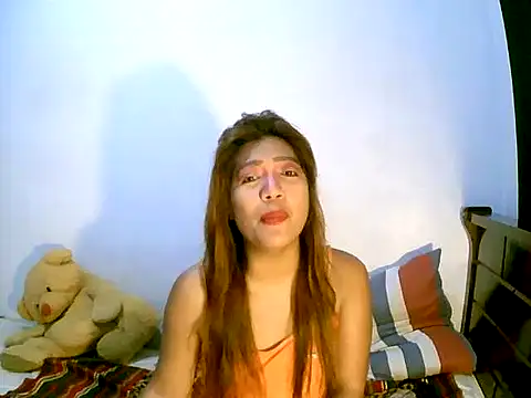 Snapshot of sweetvirginia01 chatting on 02-13-25, 12:35 sweetvirginia01 online show from 02-13-25, 12:35