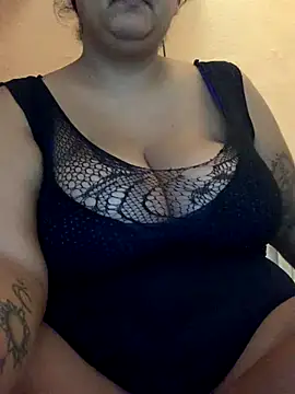 Snapshot of Madsion23 chatting on 12-03-24, 11:33 Madsion23 online show from 12-03-24, 11:33