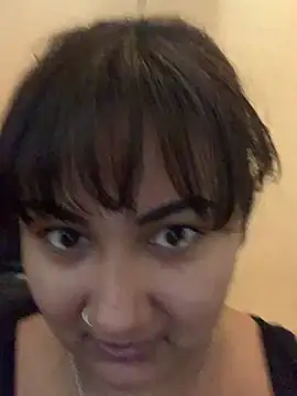 Snapshot of Madsion23 chatting on 02-07-25, 09:37 Madsion23 online show from 02-07-25, 09:37