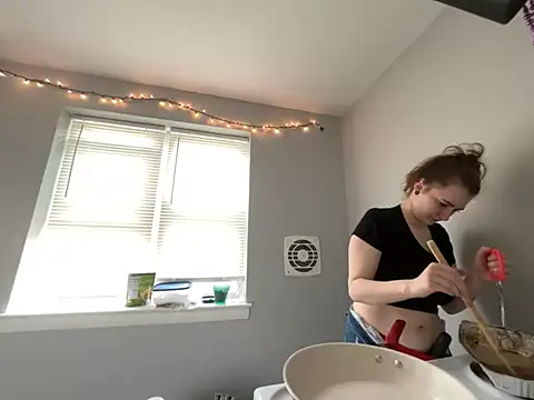 Snowbunnycake 131 online show from 07-18-26, 03:05