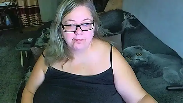 Snapshot of sex2 chatting on 10-28-25, 11:29 sex2 online show from 10-28-25, 11:29