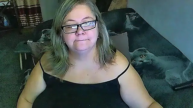 Snapshot of sex2 chatting on 10-30-25, 06:52 sex2 online show from 10-30-25, 06:52