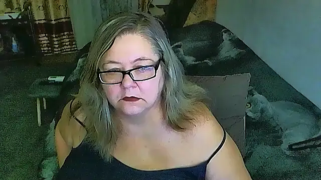 Snapshot of sex2 chatting on 11-18-25, 11:48 sex2 online show from 11-18-25, 11:48