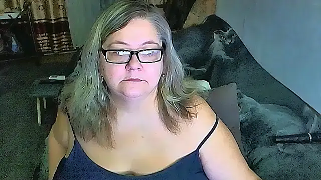 Snapshot of sex2 chatting on 11-24-25, 12:21 sex2 online show from 11-24-25, 12:21